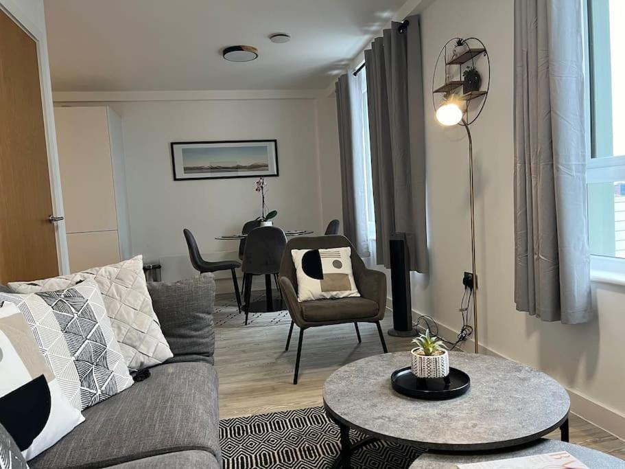 Prime Suite 2 Bedroom Apartment With Rooftop Terrace Manchester Ngoại thất bức ảnh